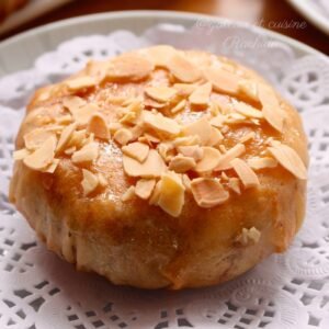 Pastilla croustillante aux amandes & miel